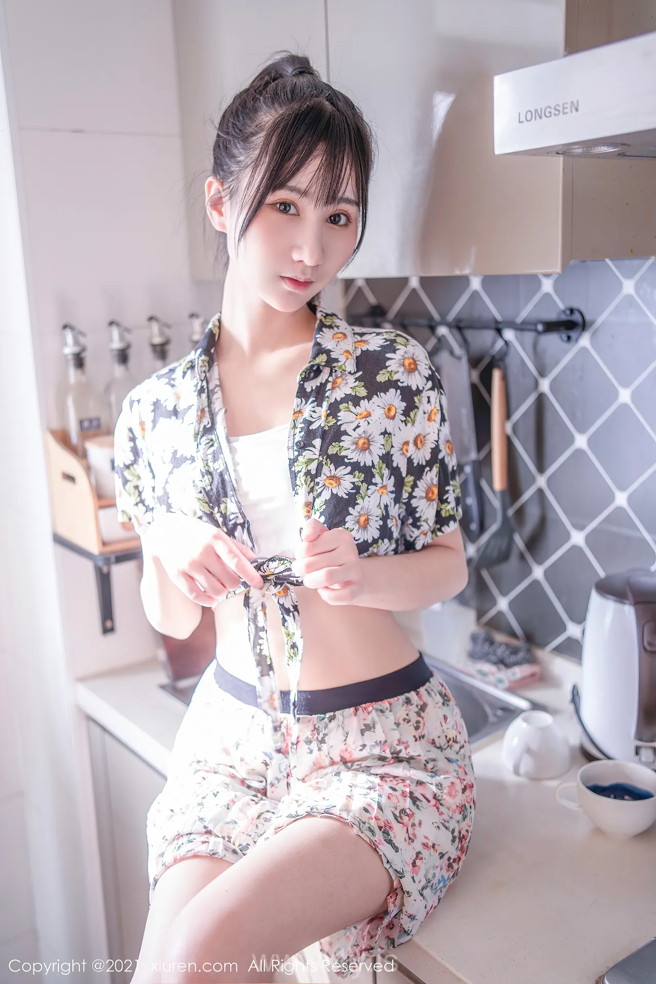 XIUREN(秀人网) NO.3711 Attractive & Extraordinary Asian Women 小果冻儿