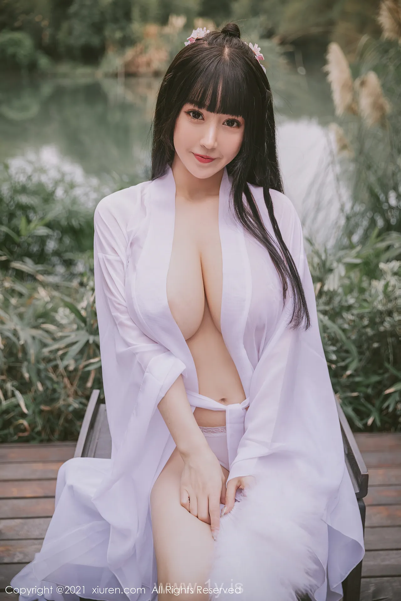 XIUREN(秀人网) NO.3749 Adorable & Sexy Asian Babe 朱可儿Flower