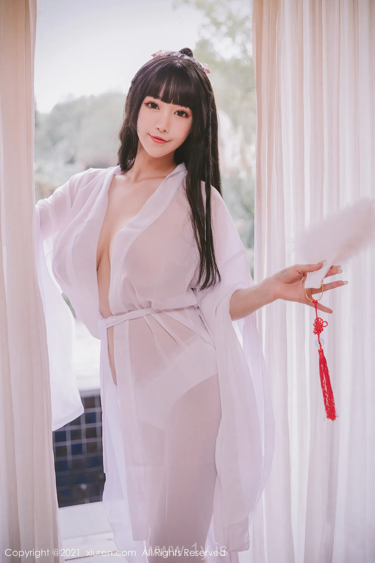 XIUREN(秀人网) NO.3749 Adorable & Sexy Asian Babe 朱可儿Flower