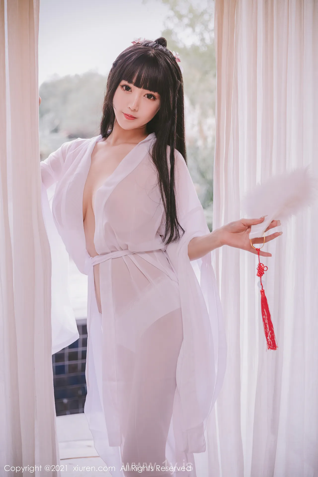 XIUREN(秀人网) NO.3749 Adorable & Sexy Asian Babe 朱可儿Flower