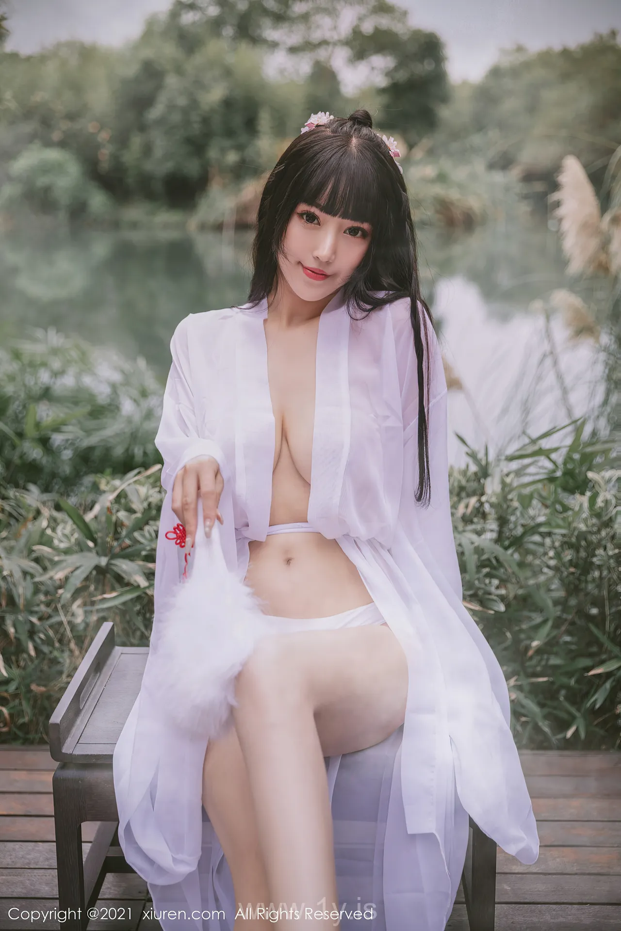 XIUREN(秀人网) NO.3749 Adorable & Sexy Asian Babe 朱可儿Flower