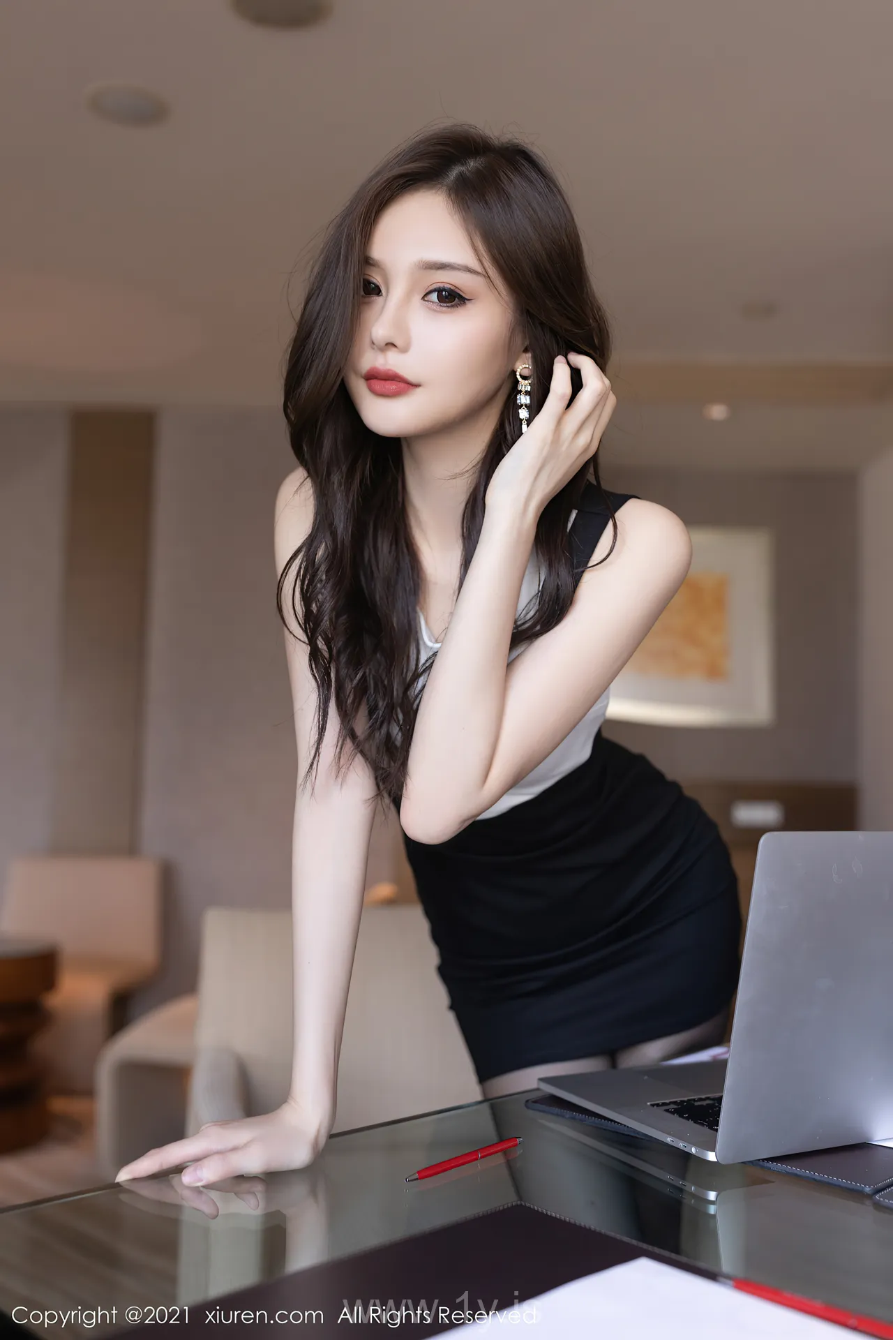 XIUREN(秀人网) NO.3824 Sexy Chinese Mature Princess 王心怡