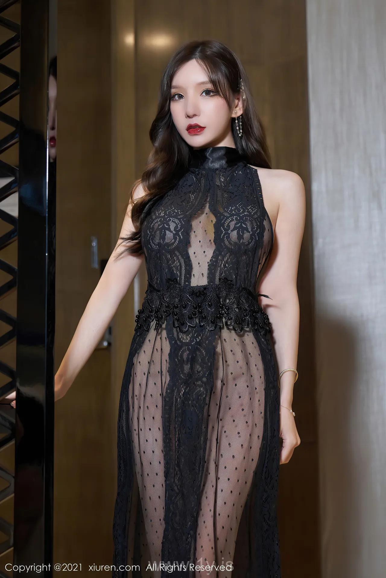 XIUREN(秀人网) NO.3836 Fashionable & Gorgeous Chinese Peri 周于希Sandy