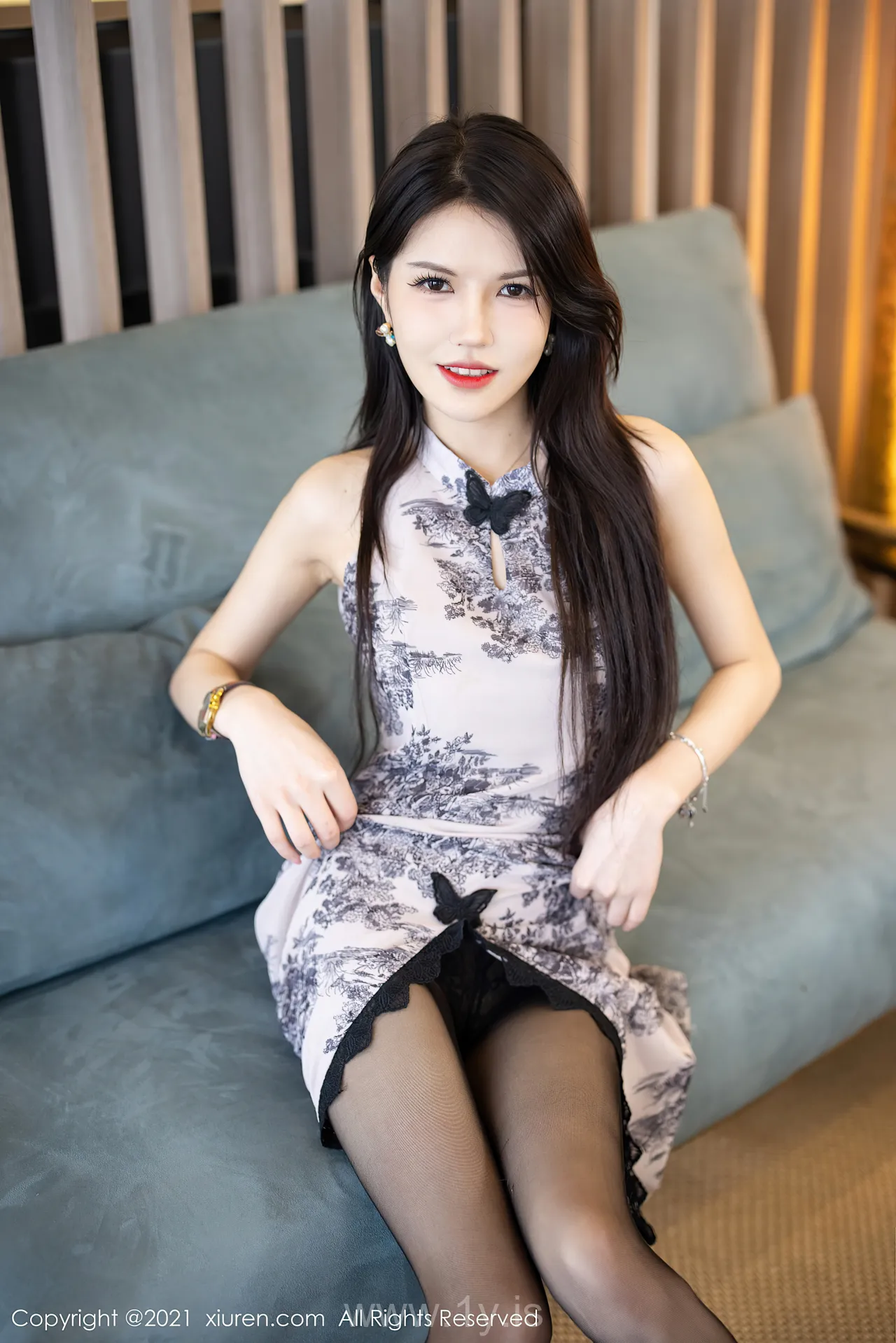 XIUREN(秀人网) NO.3887 Nice-looking Chinese Women 媛媛酱belle