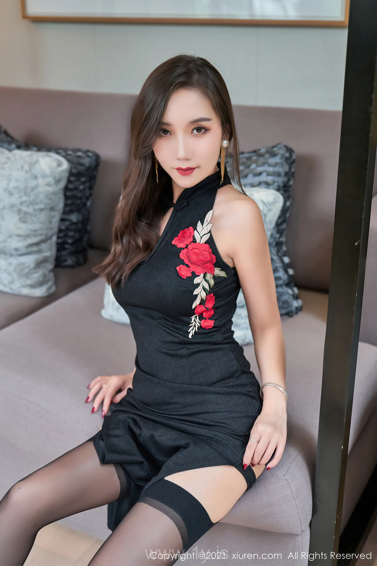 XIUREN(秀人网) NO.3908 Fashionable Chinese Women 艾静香