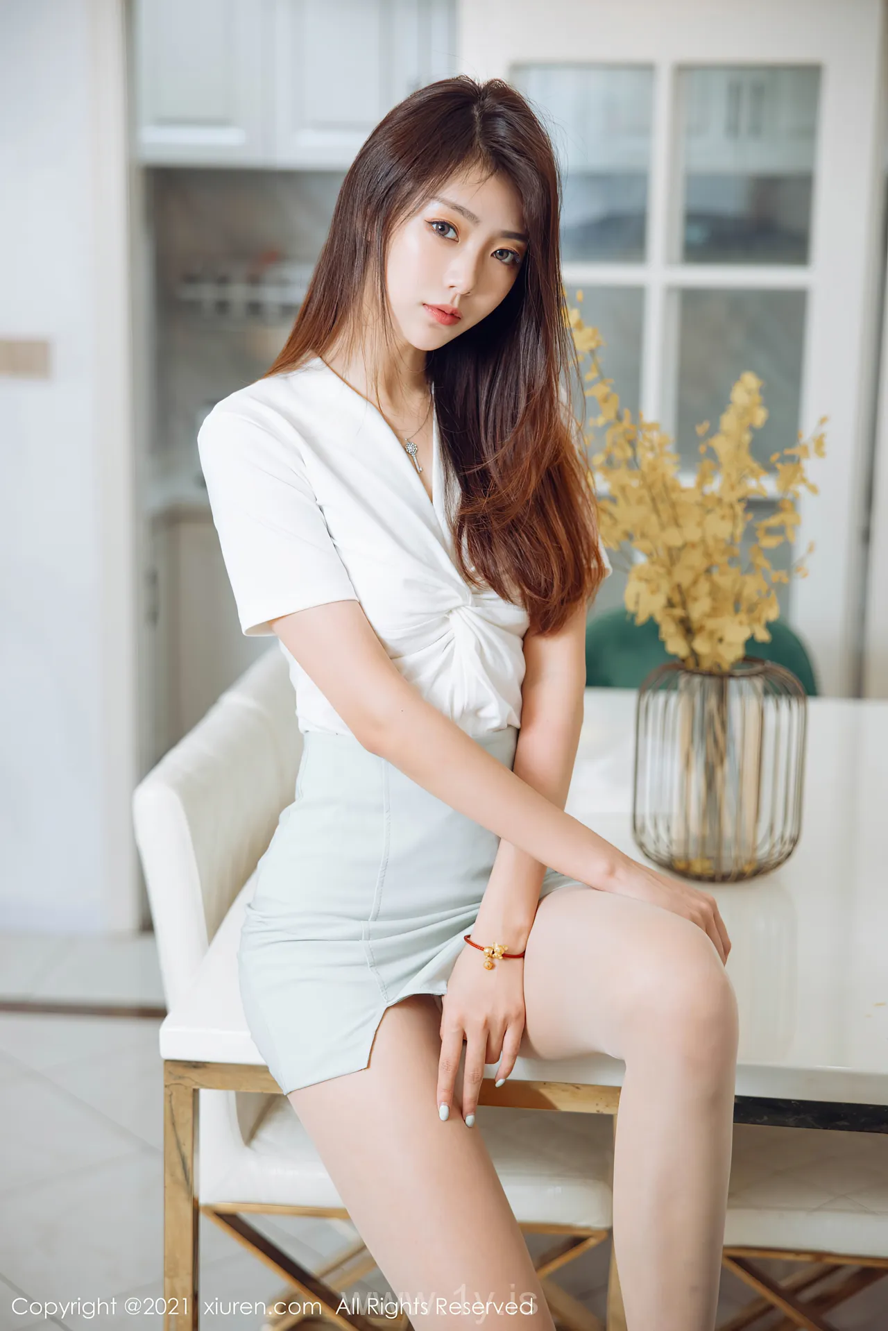 XIUREN(秀人网) NO.3924 Nice-looking & Stylish Chinese Chick 可樂Vicky