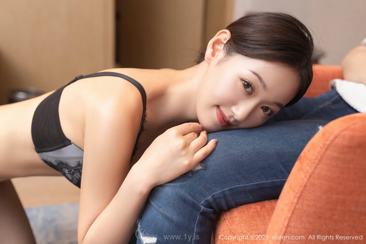 XIUREN(秀人网) NO.3943 Hot & Nice-looking Asian Girl 唐安琪