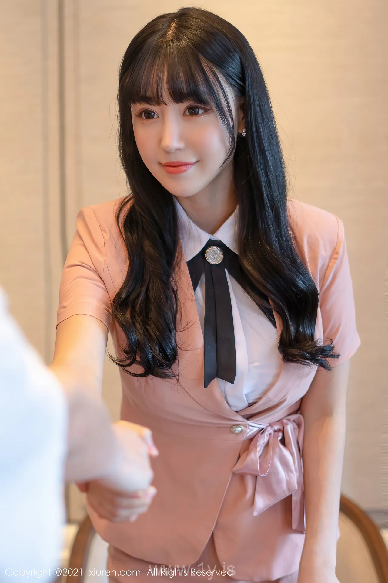 XIUREN(秀人网) NO.4044 Quiet & Irresistible Asian Women 朱可儿Flower