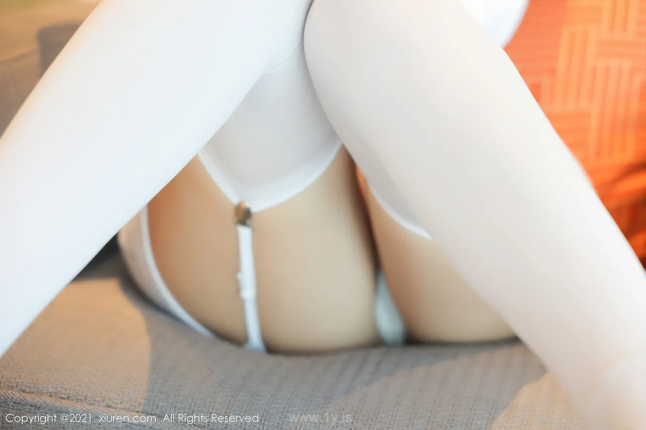 XIUREN(秀人网) NO.4071 Slim & Fair Asian Hottie 周慕汐baby