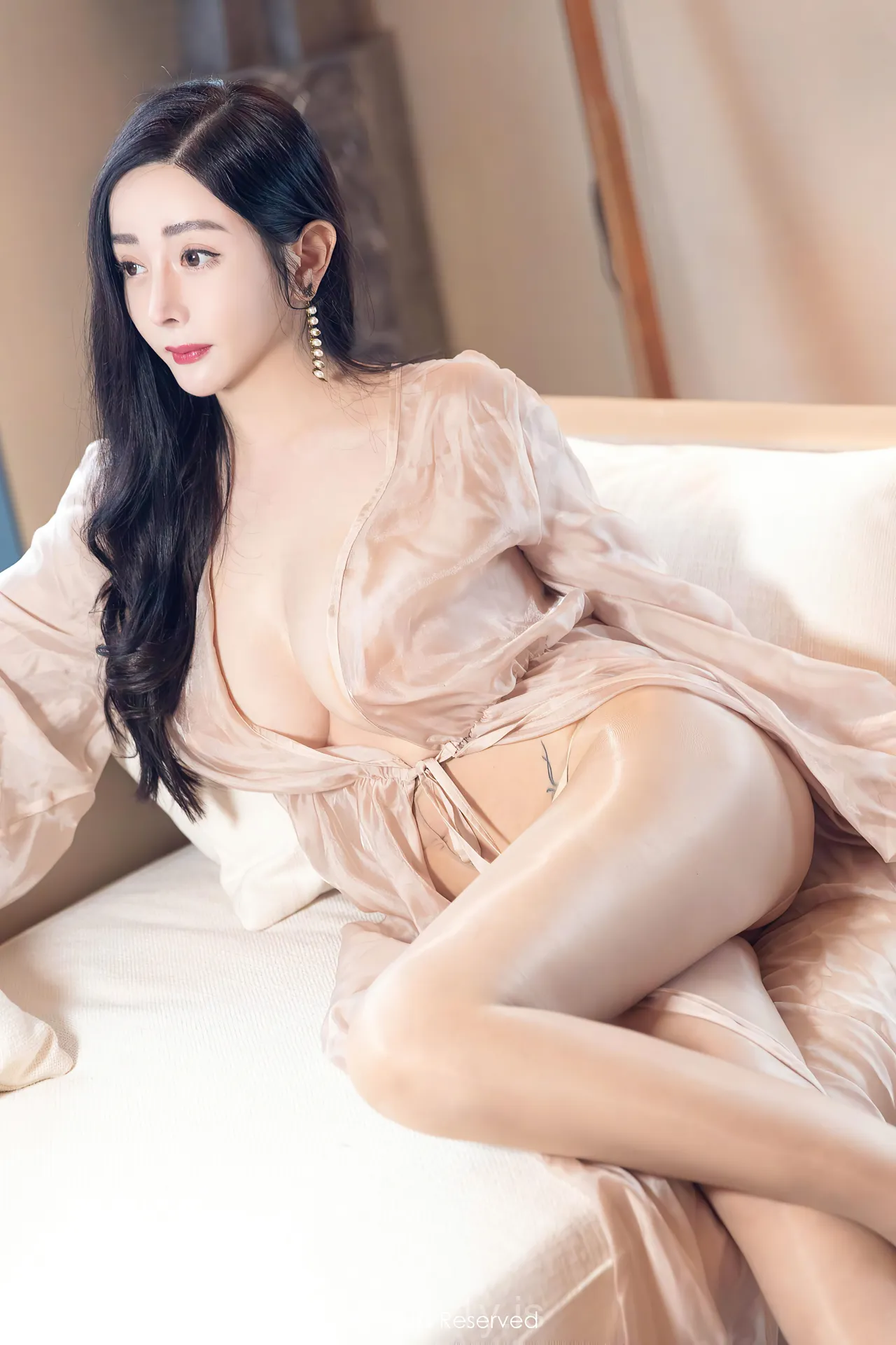 XIUREN(秀人网) NO.4129 Lively Chinese Mature Princess 允爾