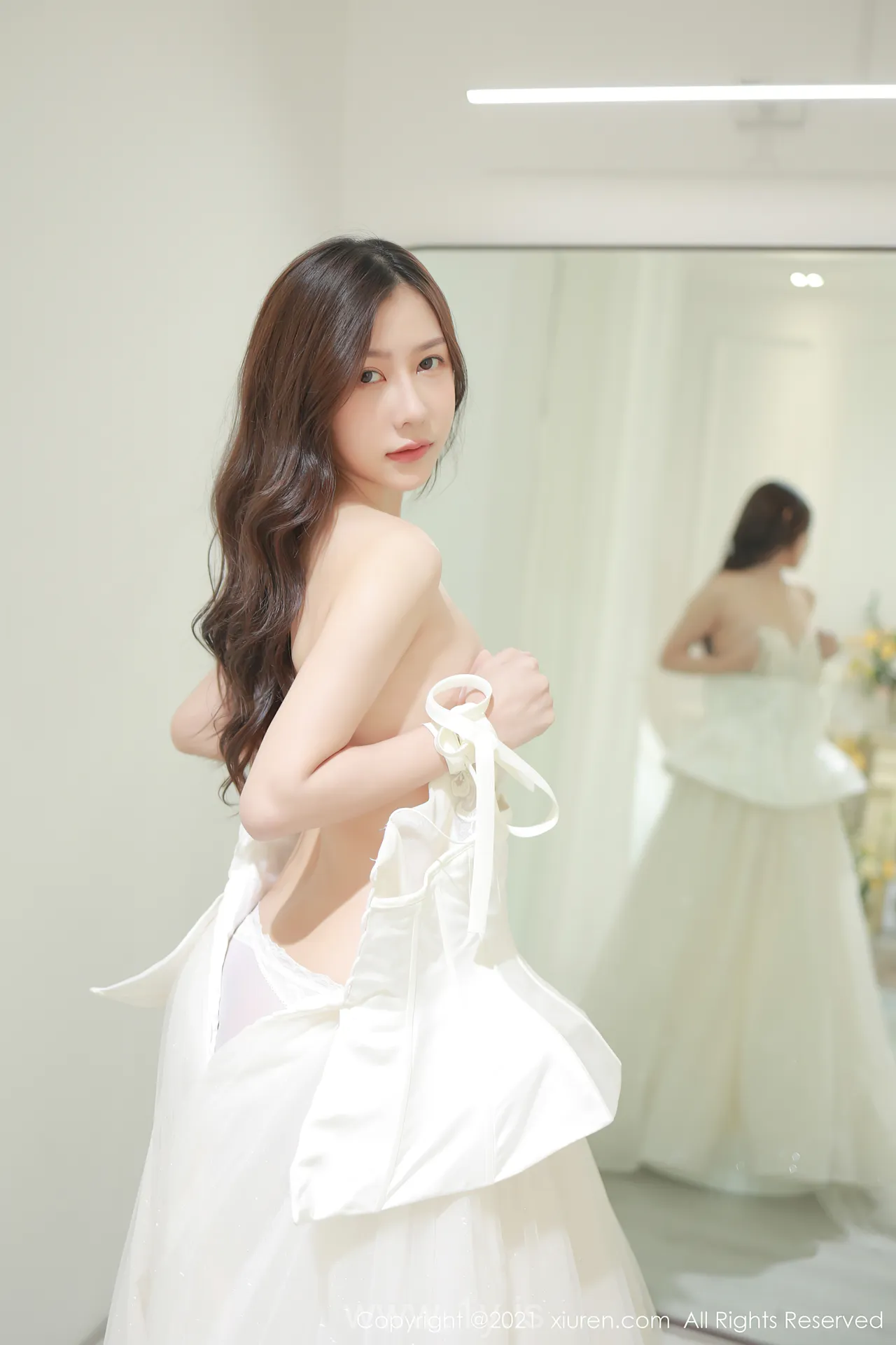 XIUREN(秀人网) NO.4170 Knockout Asian Cutie 尹甜甜