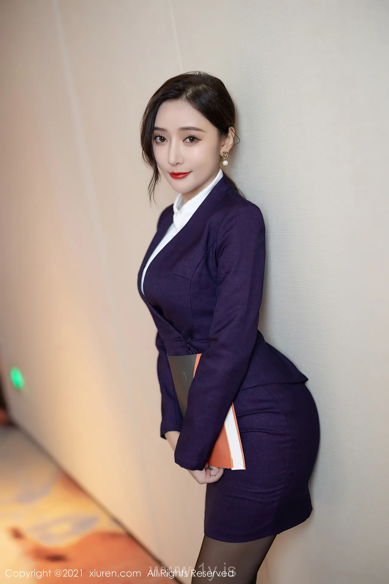 XIUREN(秀人网) NO.4184 Adorable & Refined Chinese Girl 王馨瑶yanni