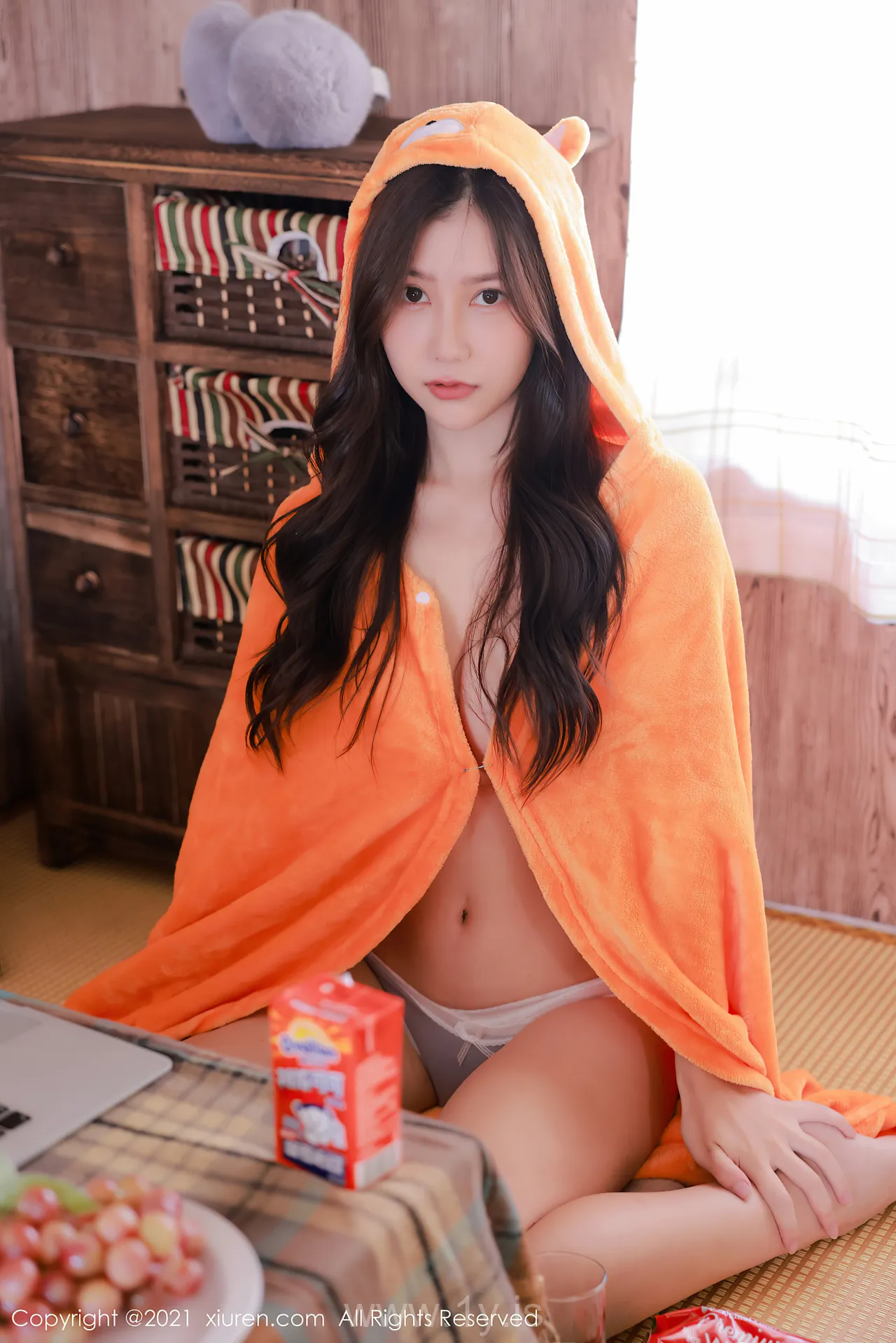 XIUREN(秀人网) NO.4199 Pretty & Adorable Chinese Beauty 尹甜甜