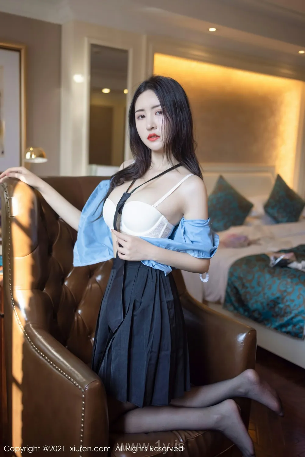 XIUREN(秀人网) NO.4214 Fashionable & Gorgeous Chinese Homebody Girl 沈梦瑶