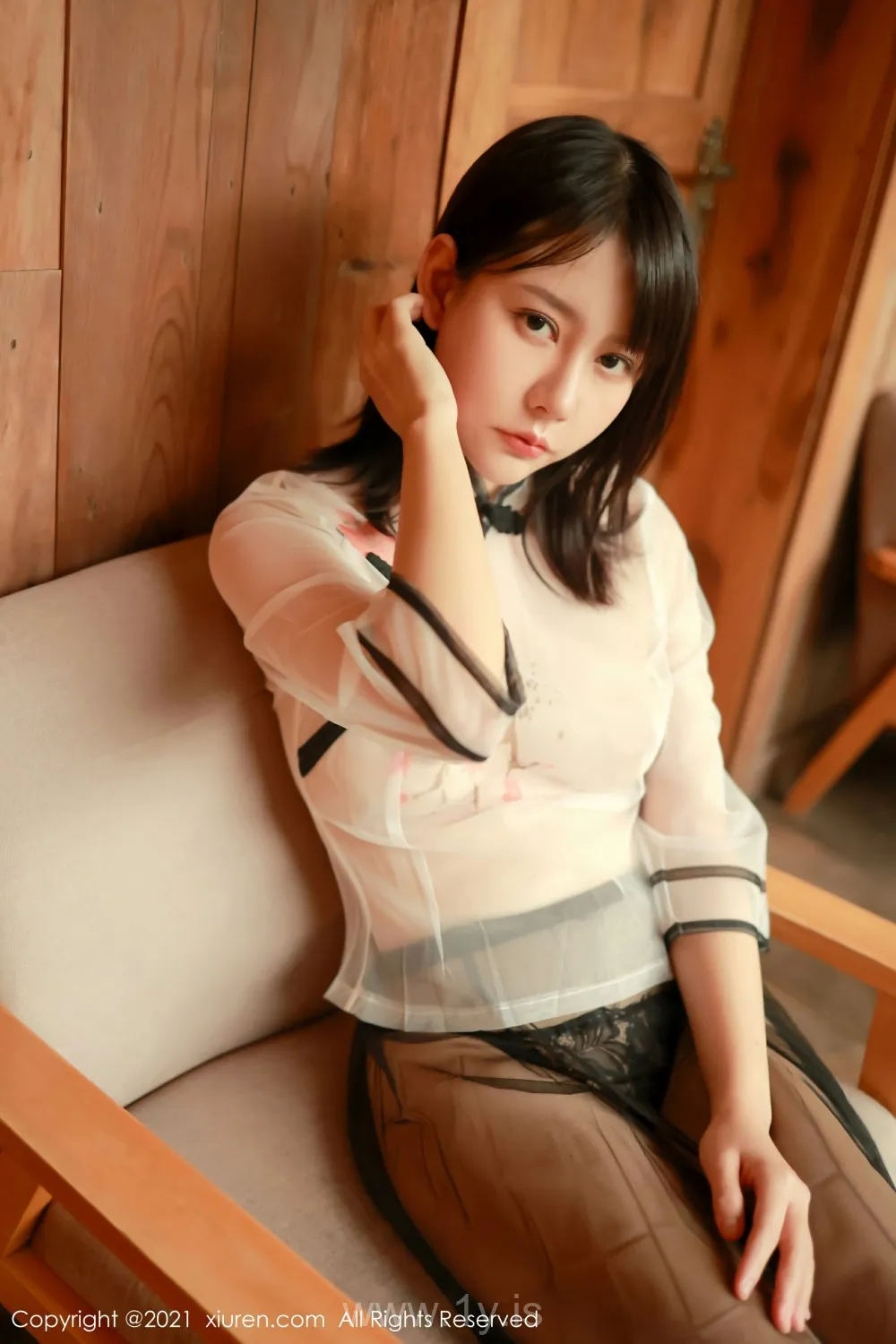 XIUREN(秀人网) NO.4234 Charming & Fashionable Chinese Homebody Girl 韩希蕾