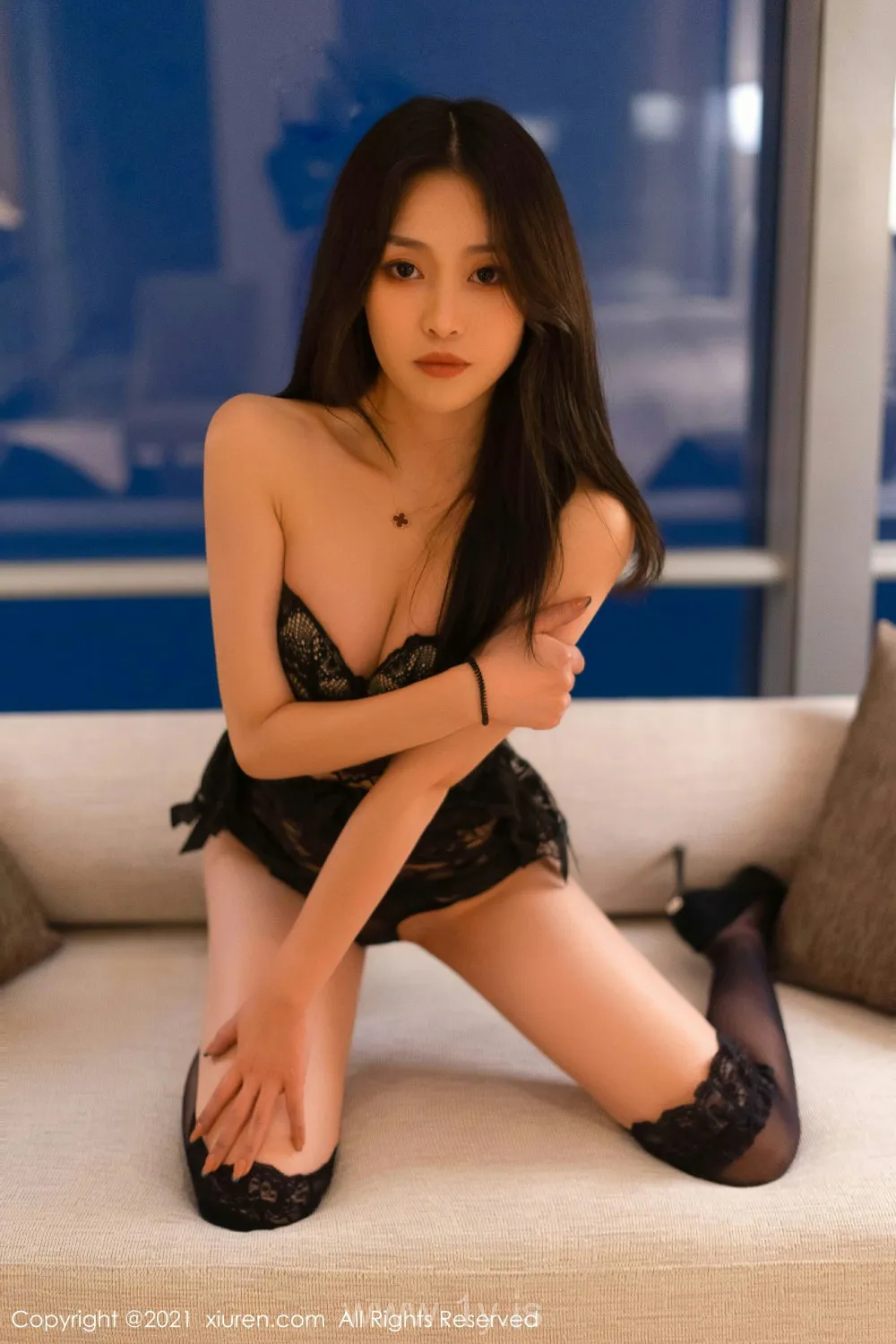 XIUREN(秀人网) NO.4236 Charming & Decent Asian Hottie 模特合集