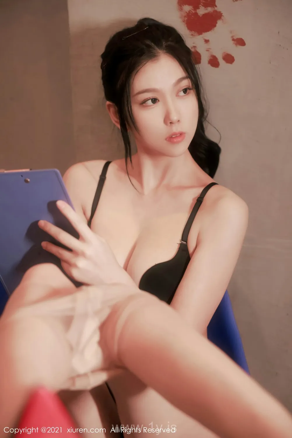 XIUREN(秀人网) NO.4266 Fashionable Asian Mature Princess 李雅柔182CM_鱿鱼游戏