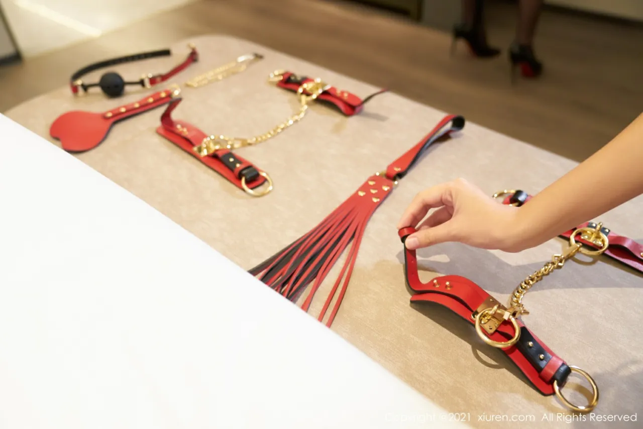 XIUREN(秀人网) NO.4274 Irresistible Chinese Angel 周于希Sandy_惩罚游戏