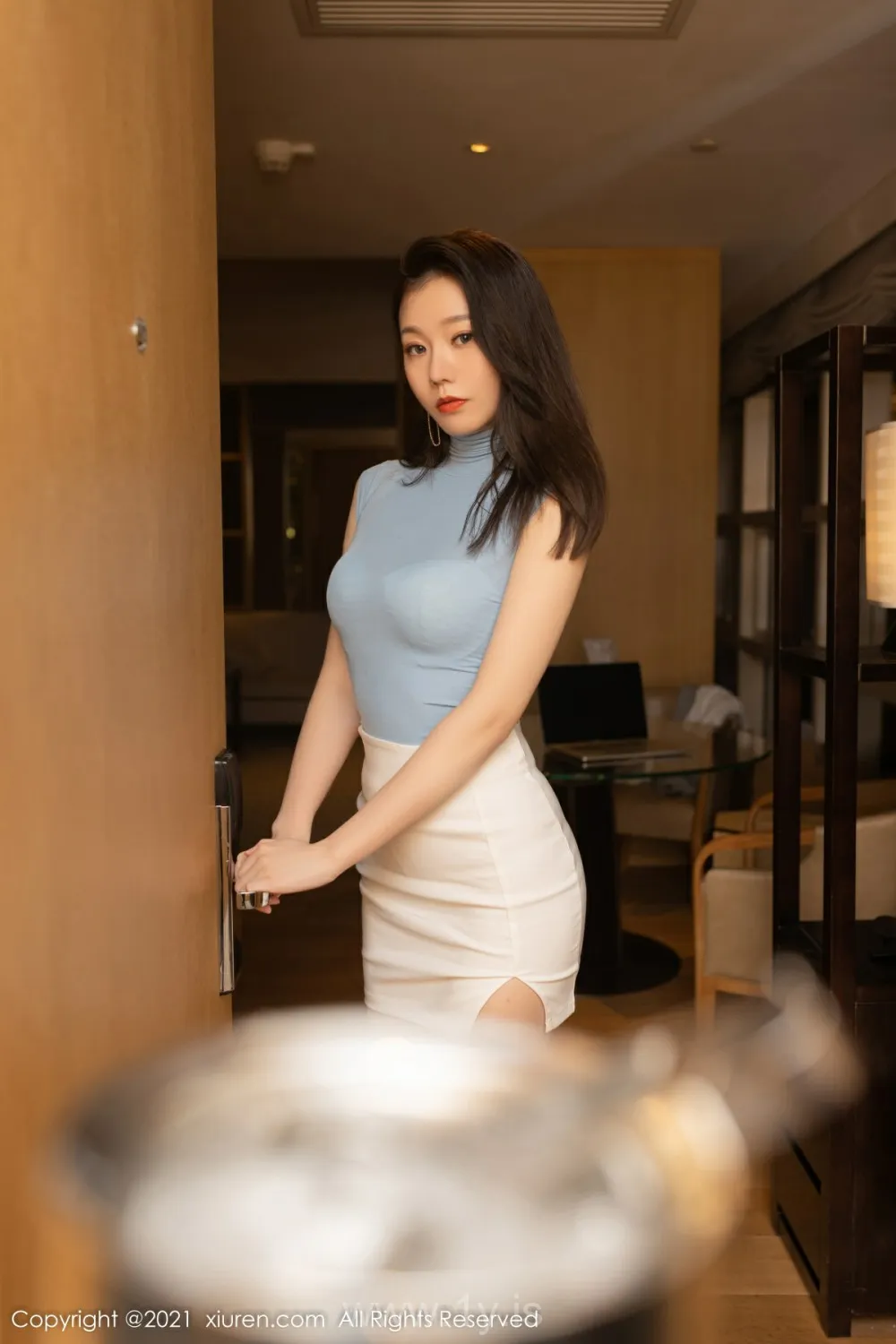 XIUREN(秀人网) NO.4281 Nice-looking Chinese Homebody Girl 安然Maleah_美女导游