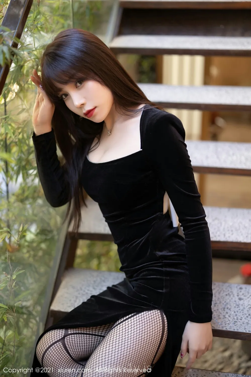 XIUREN(秀人网) NO.4322 Hot & Beautiful Asian Babe 芝芝Booty_妩媚动人