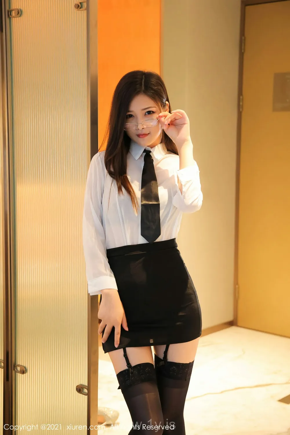 XIUREN(秀人网) NO.4324 Graceful & Delightful Chinese Homebody Girl 星萌_日系写真