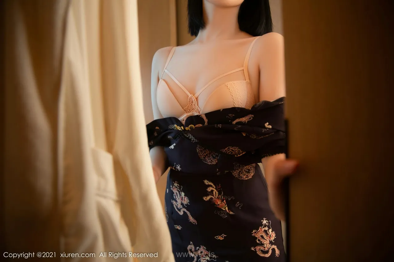 XIUREN(秀人网) NO.4334 Pretty & Irresistible Asian Homebody Girl 一颗甜蛋黄a_黑色花裙