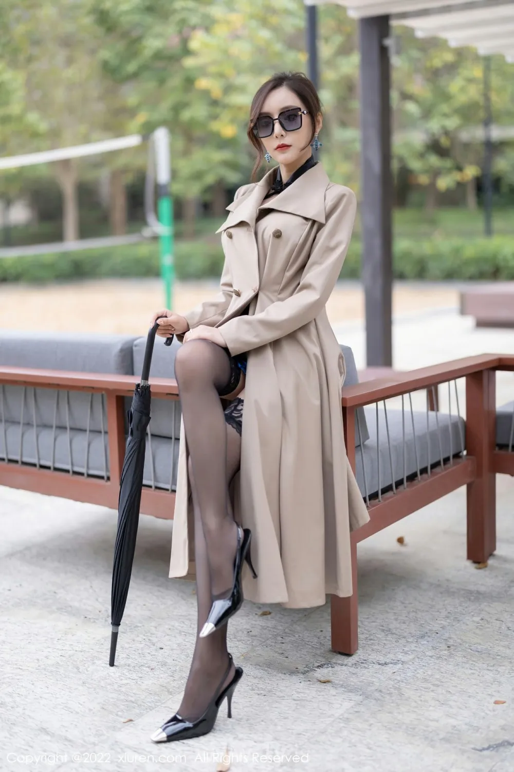 XIUREN(秀人网) NO.4417 Slender & Trendy Chinese Women 王馨瑶yanni_气质风衣