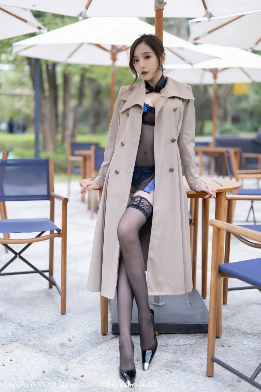 XIUREN(秀人网) NO.4417 Slender & Trendy Chinese Women 王馨瑶yanni_气质风衣