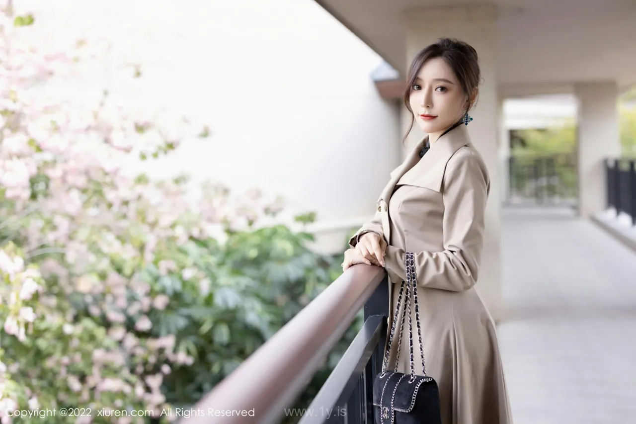 XIUREN(秀人网) NO.4417 Slender & Trendy Chinese Women 王馨瑶yanni_气质风衣