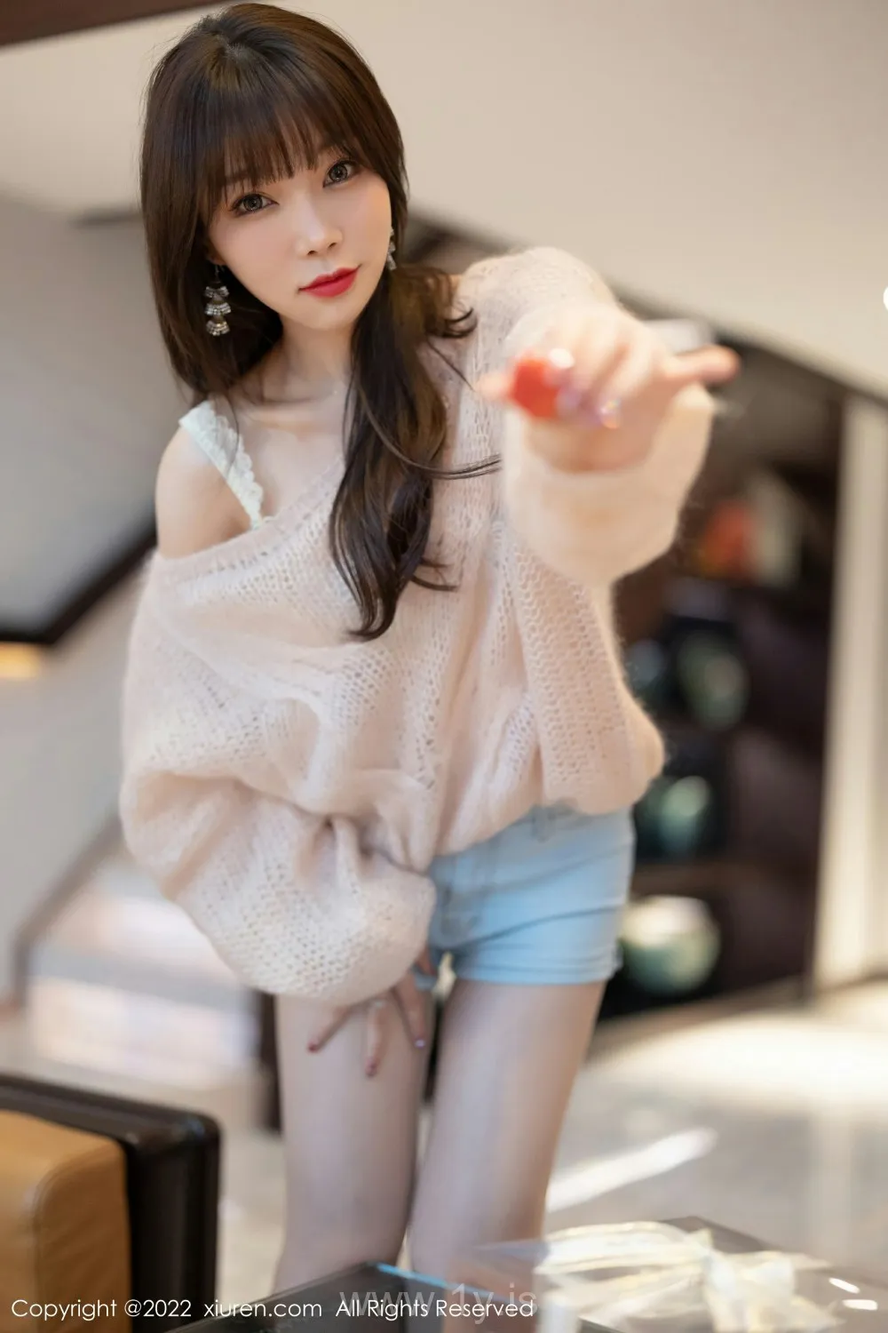 XIUREN(秀人网) NO.4435 Well Done & Attractive Asian Babe 芝芝Booty_娇媚欲滴