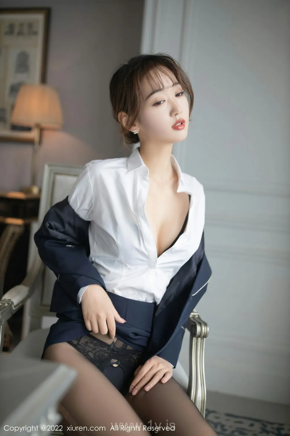 XIUREN(秀人网) NO.4445 Fancy Asian Babe 唐安琪_性感职业装