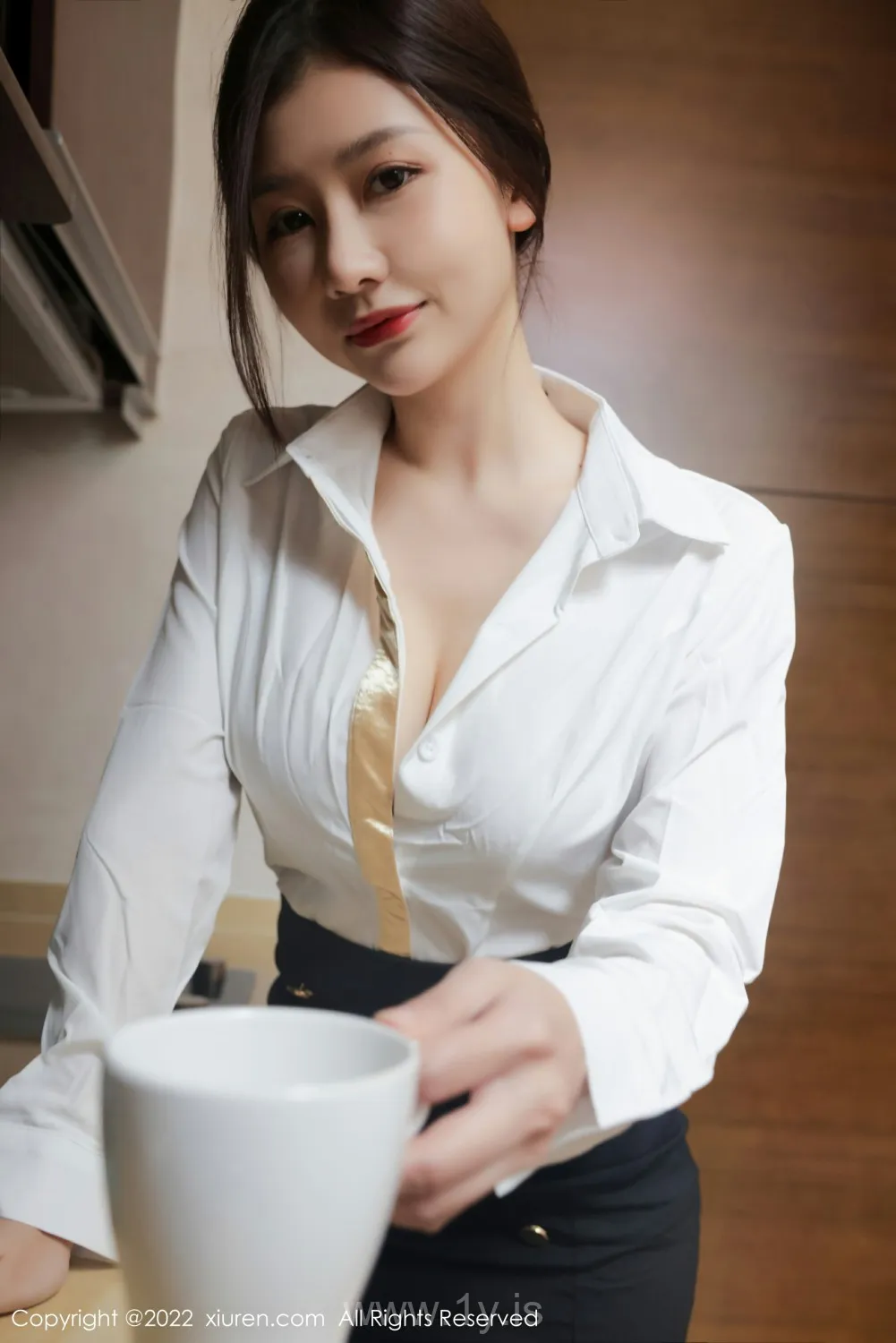 XIUREN(秀人网) NO.4472 Classy Chinese Homebody Girl 尹甜甜_私人女管家