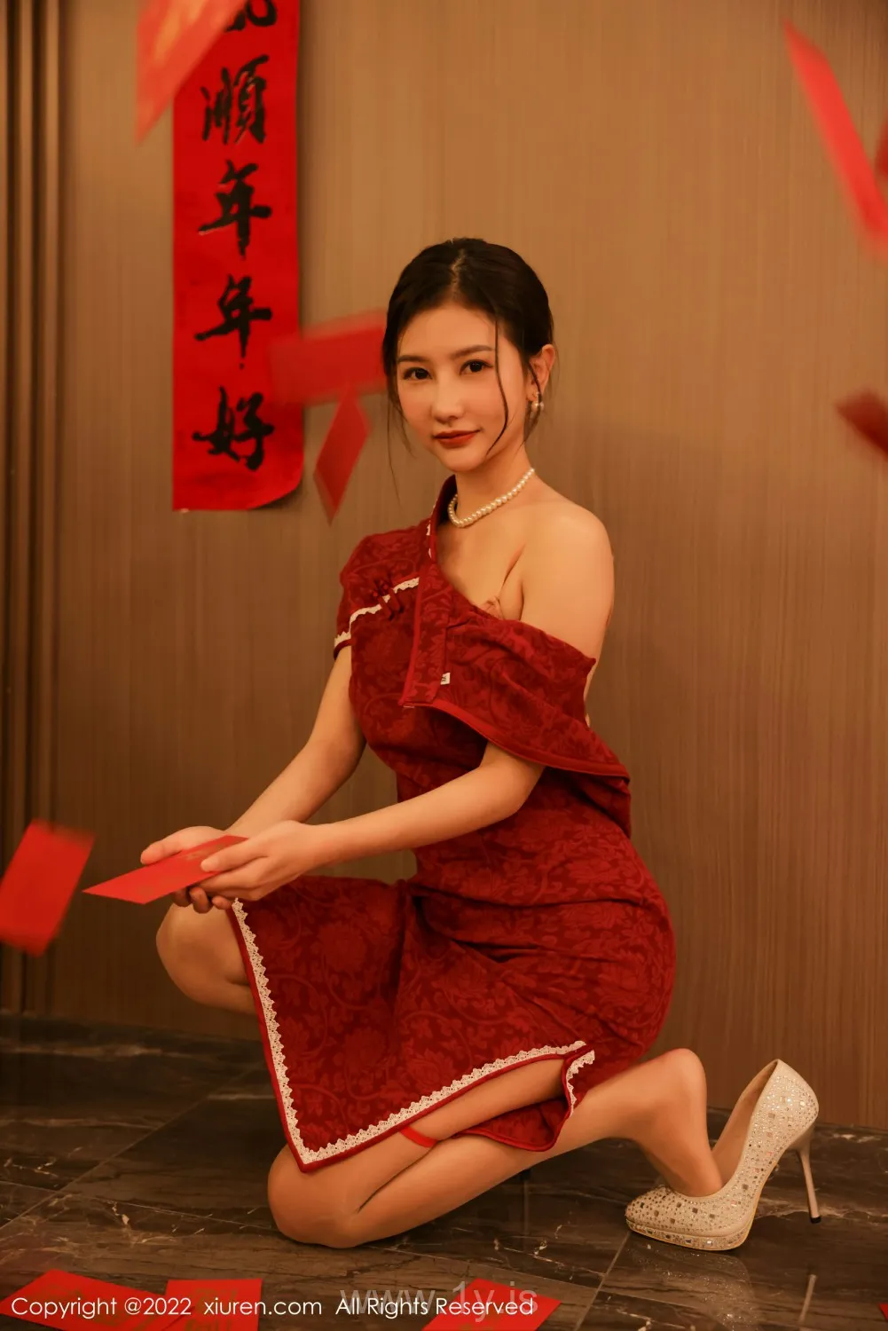 XIUREN(秀人网) NO.4508 Fair & Exquisite Asian Girl 尹甜甜_新年写真