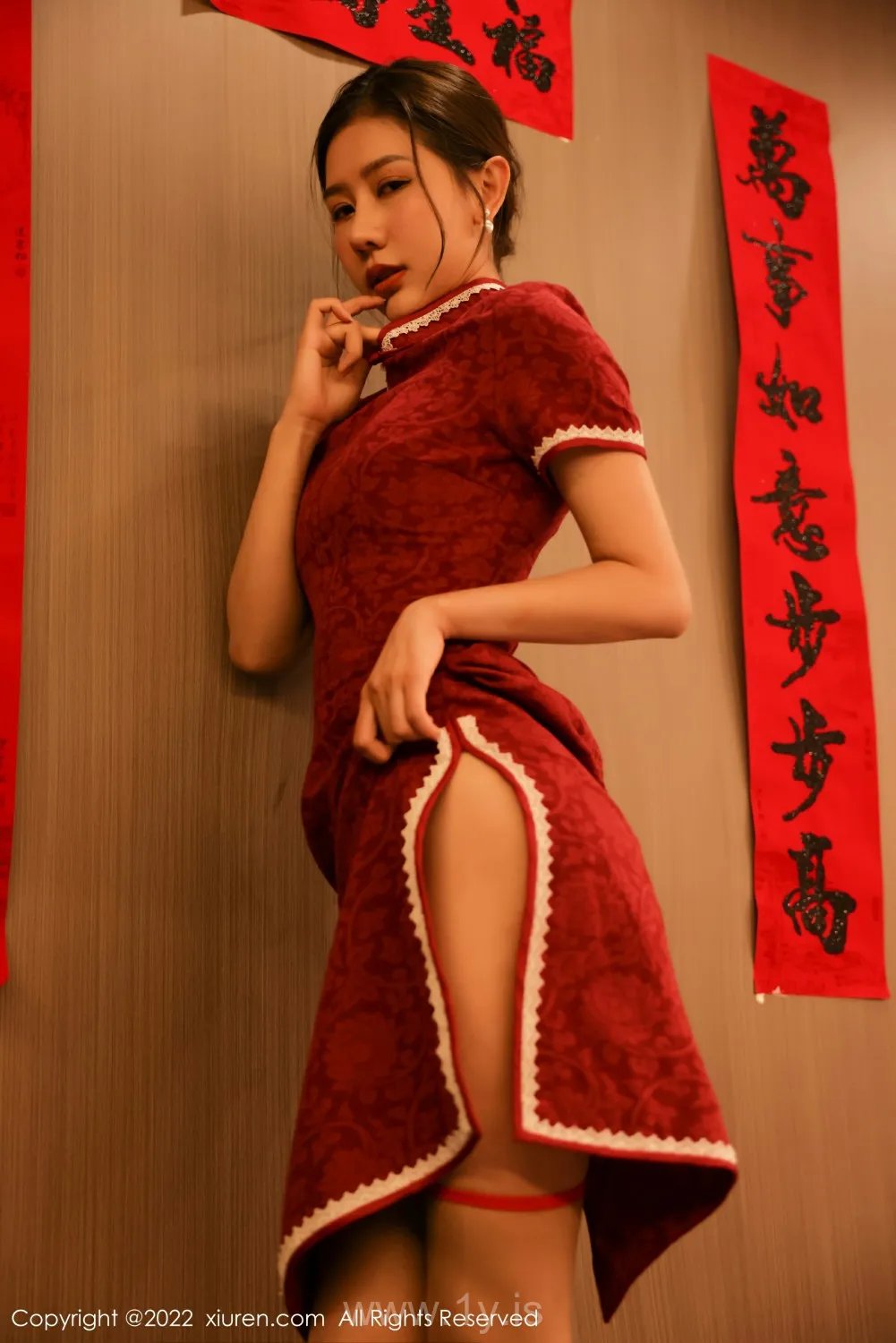 XIUREN(秀人网) NO.4508 Fair & Exquisite Asian Girl 尹甜甜_新年写真