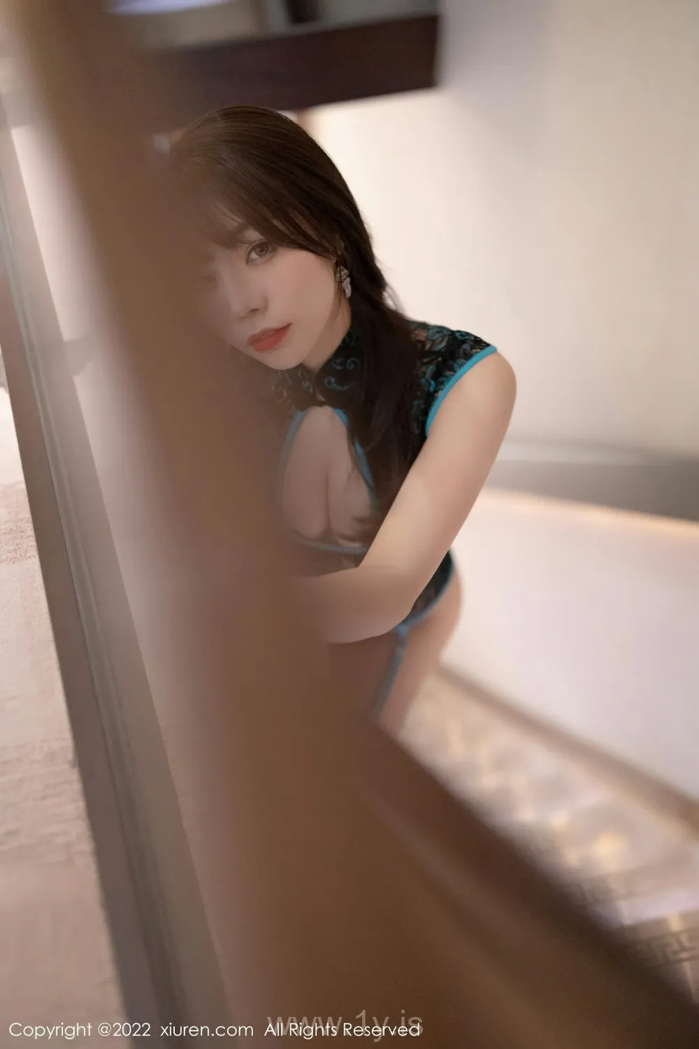 XIUREN(秀人网) NO.4543 Lively & Good-looking Asian Chick 芝芝Booty_性感旗袍