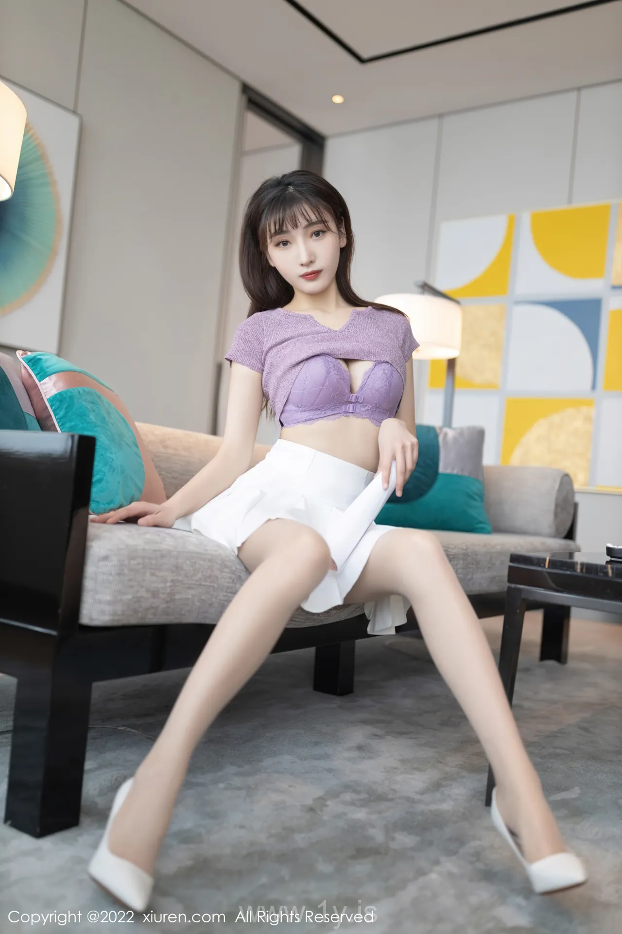XIUREN(秀人网) NO.4570 Well-developed Asian Mature Princess 陆萱萱