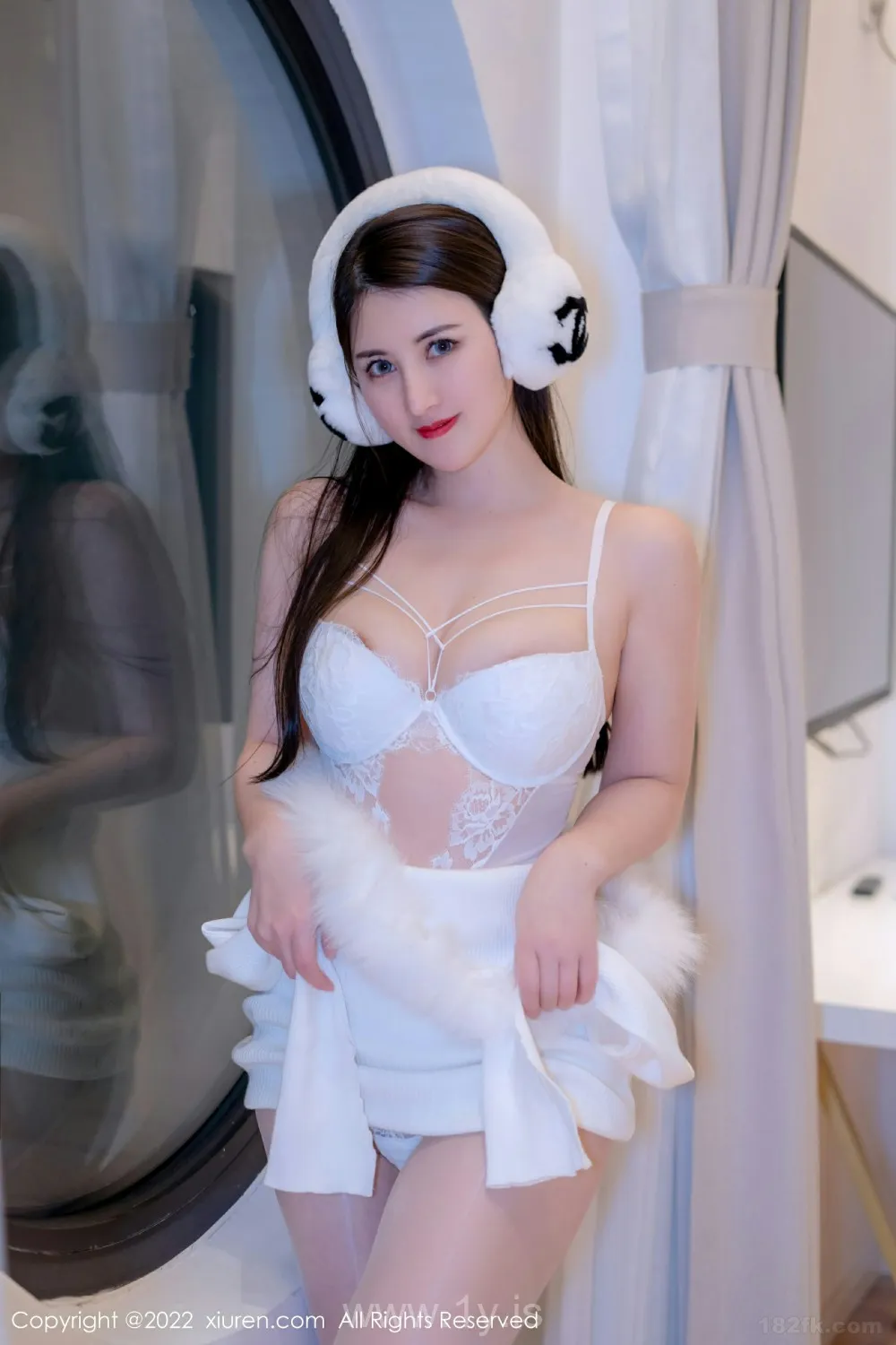 XIUREN(秀人网) NO.4578 Quiet Chinese Cougar 诗诗kiki_白色蕾丝