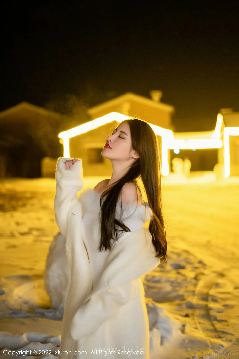 XIUREN(秀人网) NO.4578 Quiet Chinese Cougar 诗诗kiki_白色蕾丝