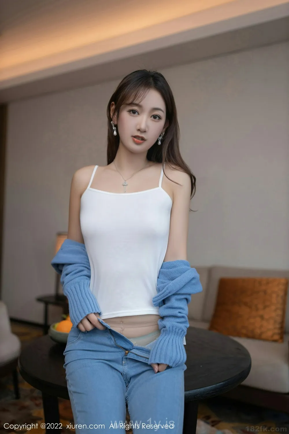 XIUREN(秀人网) NO.4582 Slim Chinese Peri 唐安琪_性感学妹