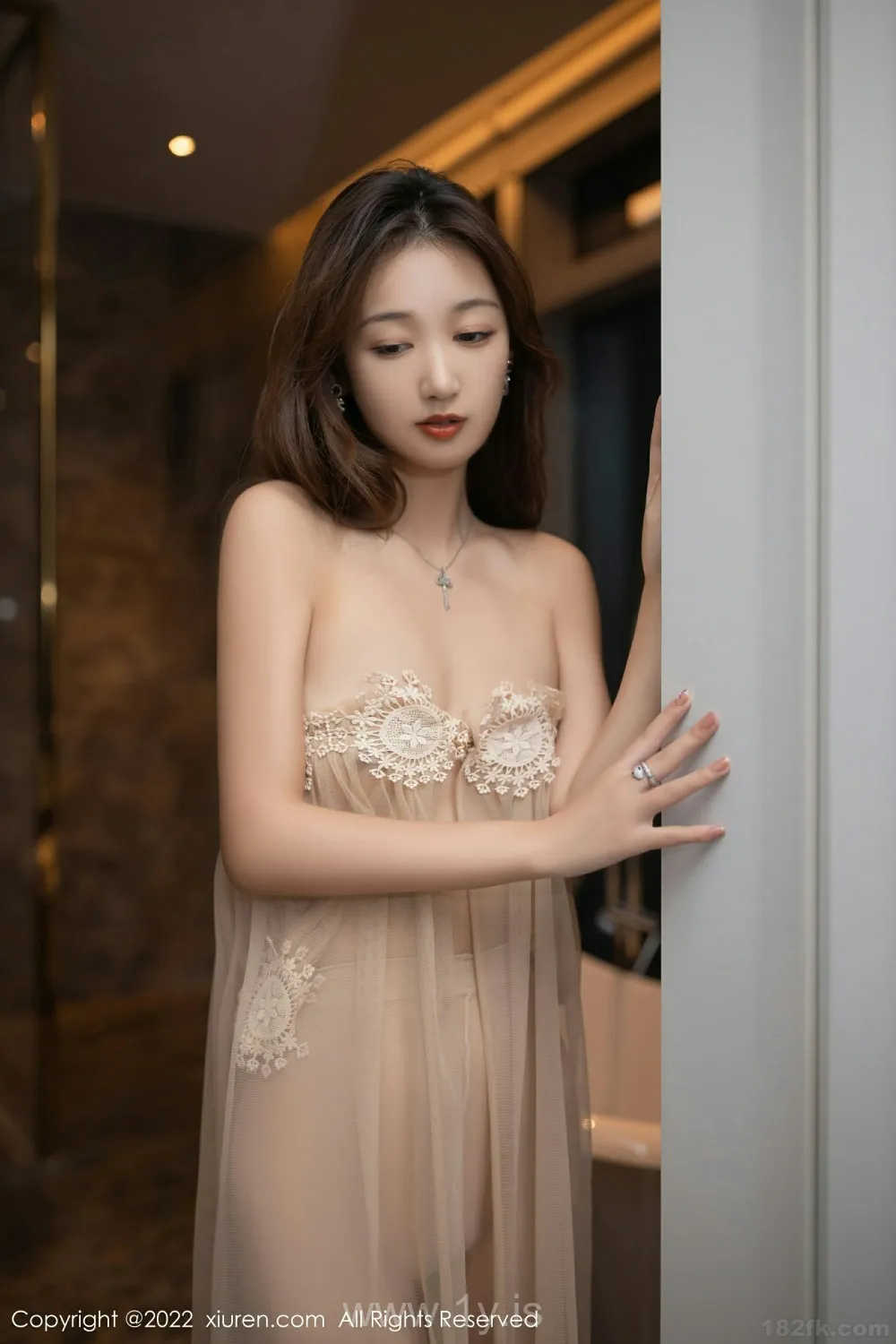XIUREN(秀人网) NO.4601 Cute Chinese Women 唐安琪_性感连衣裙