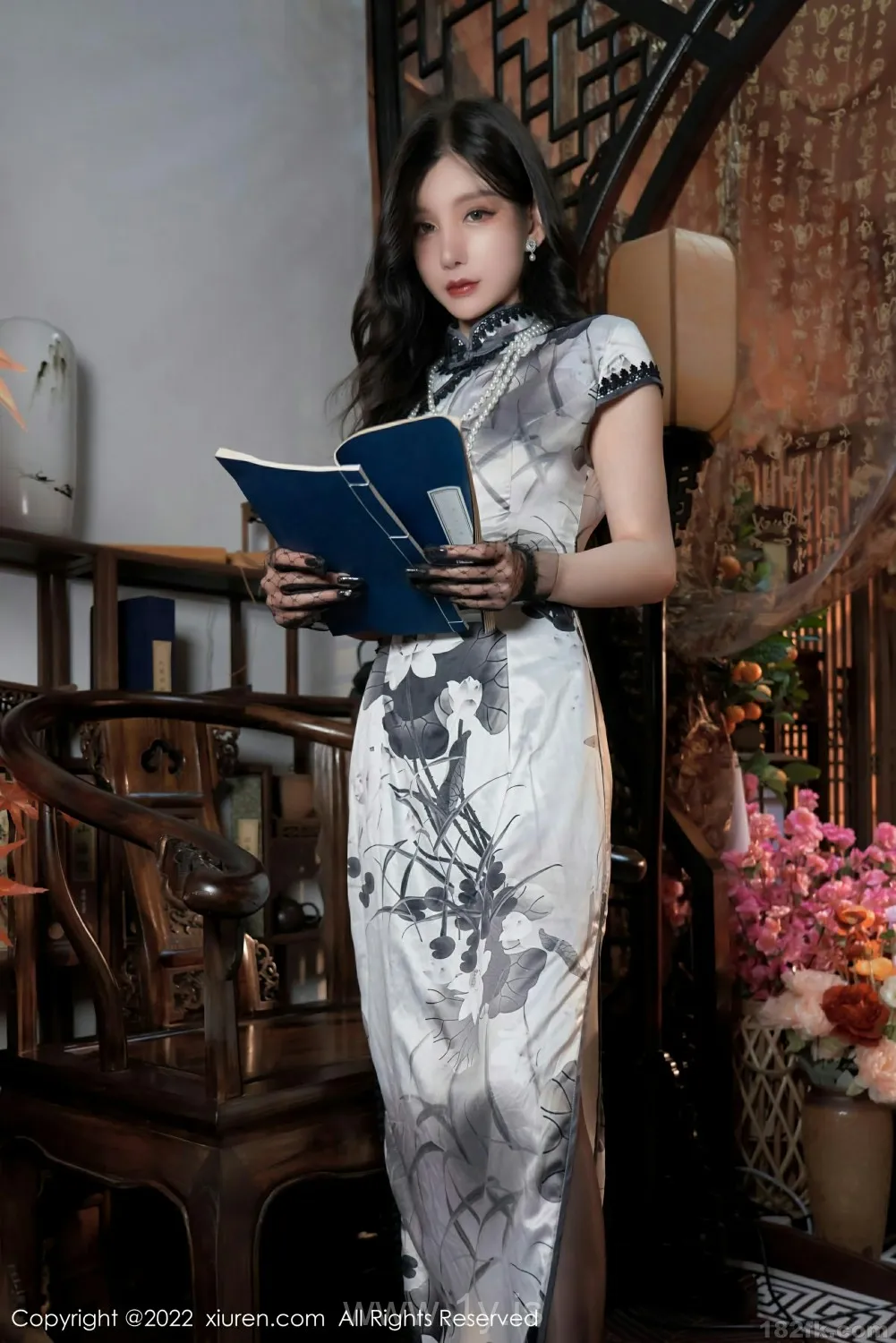 XIUREN(秀人网) NO.4608 Classy & Charming Asian Mature Princess 周于希Sally_水墨长裙