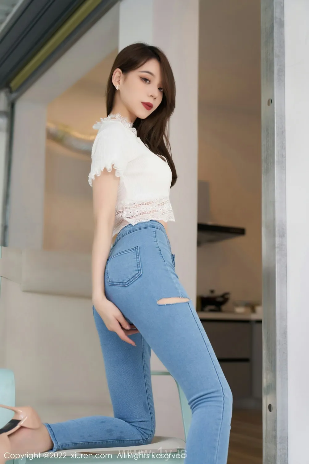 XIUREN(秀人网) NO.4633 Breathtaking Asian Teen 言沫_性感牛仔裤
