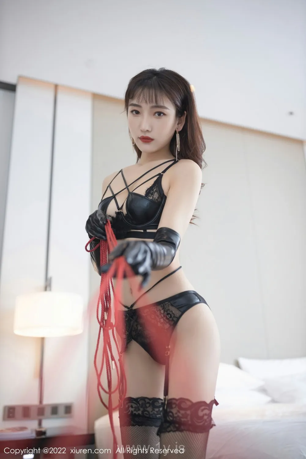 XIUREN(秀人网) NO.4636 Slender & Appealing Asian Chick 陆萱萱_制服系列
