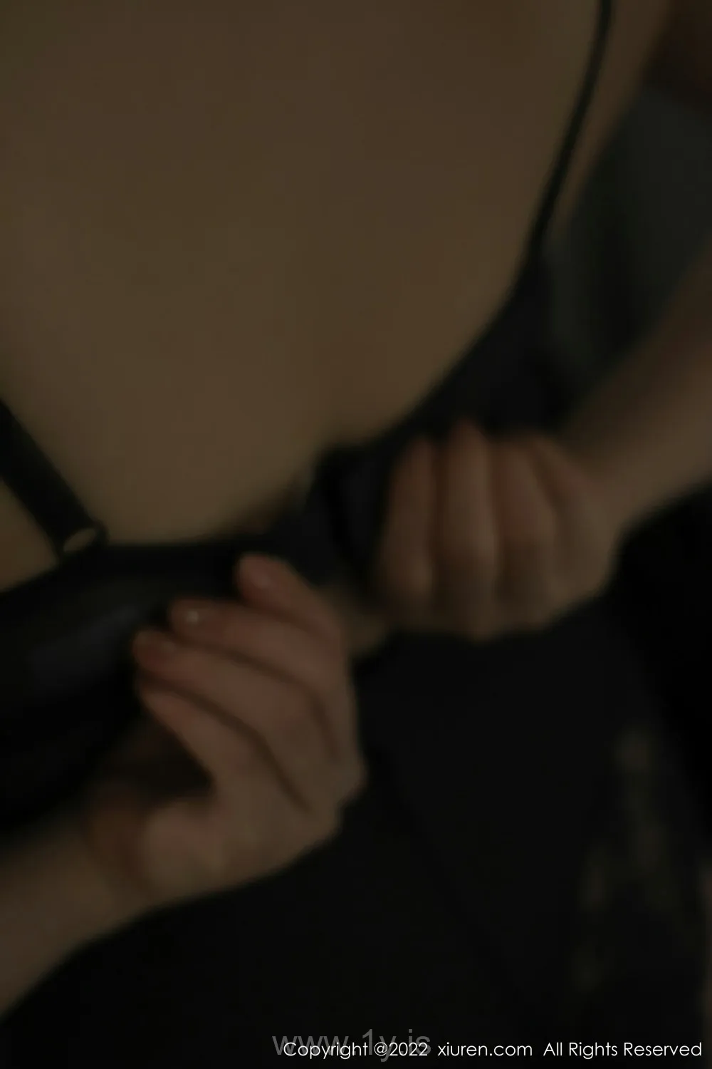 XIUREN(秀人网) NO.4644 Well Done & Breathtaking Asian Peri 豆瓣酱_丰满诱人