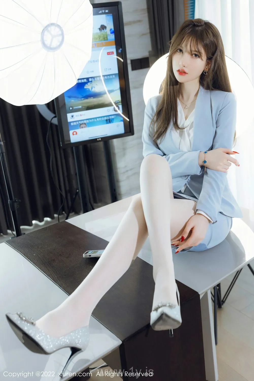 XIUREN(秀人网) NO.4658 Pretty & Elegant Asian Chick 美桃酱_制服系列