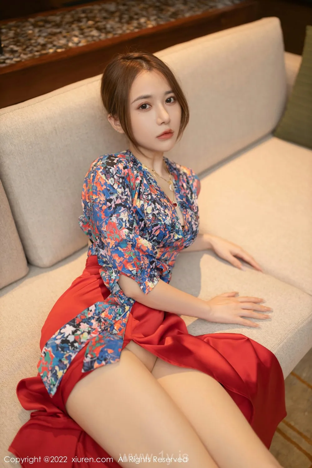 XIUREN(秀人网) NO.4674 Stylish & Stunning Chinese Cougar 鱼子酱Fish_性感红裙