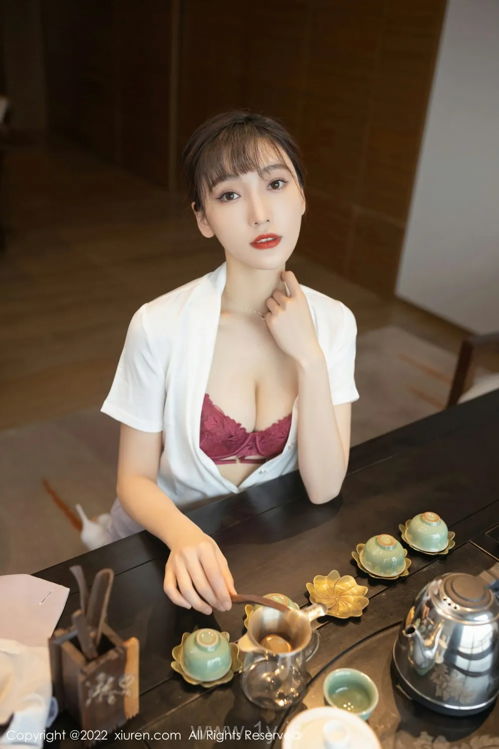 XIUREN(秀人网) NO.4694 Knockout & Good-looking Asian Chick 陆萱萱_性感茶艺师