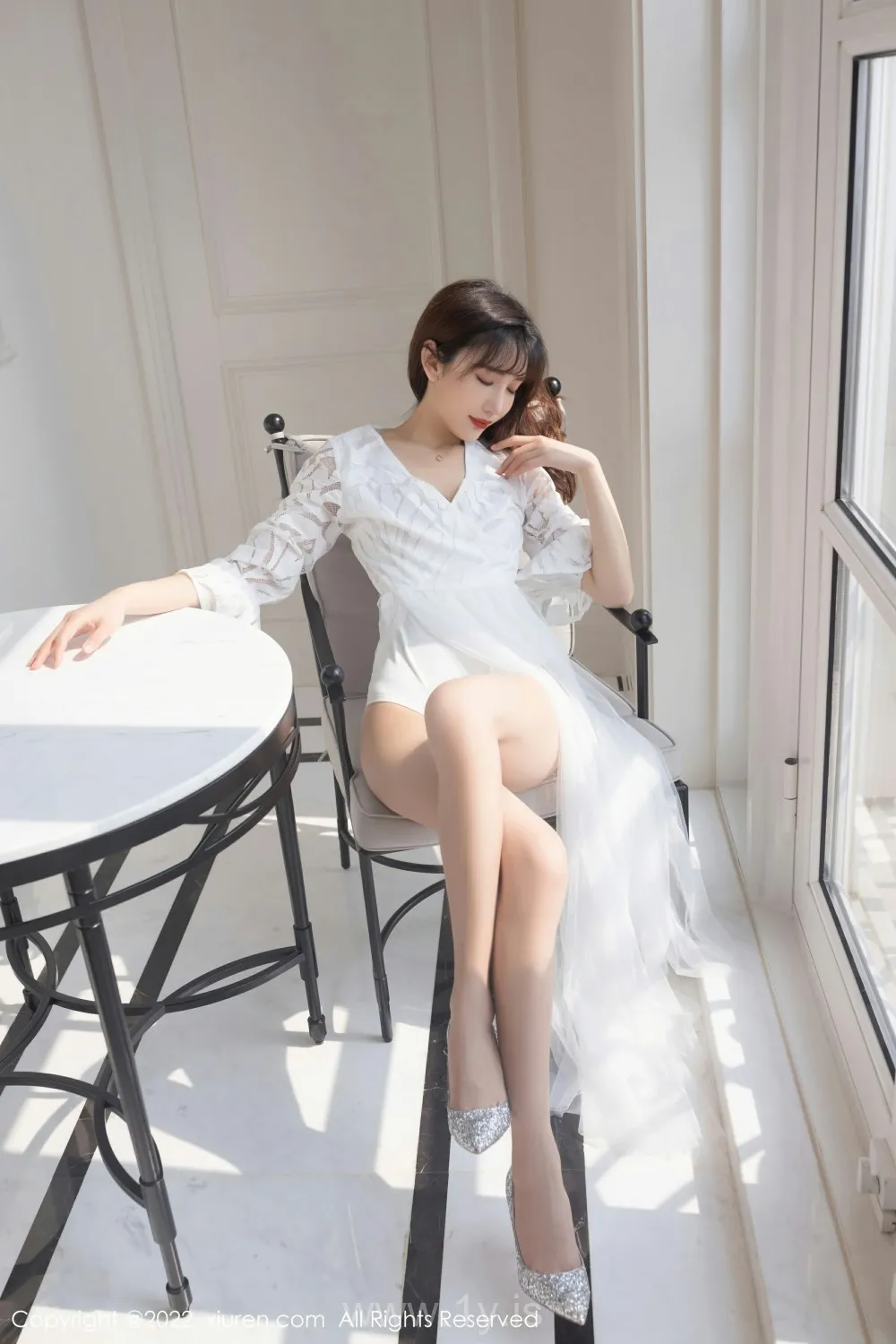 XIUREN(秀人网) NO.4735 Classy & Breathtaking Asian Cougar 陆萱萱_撩人心怀