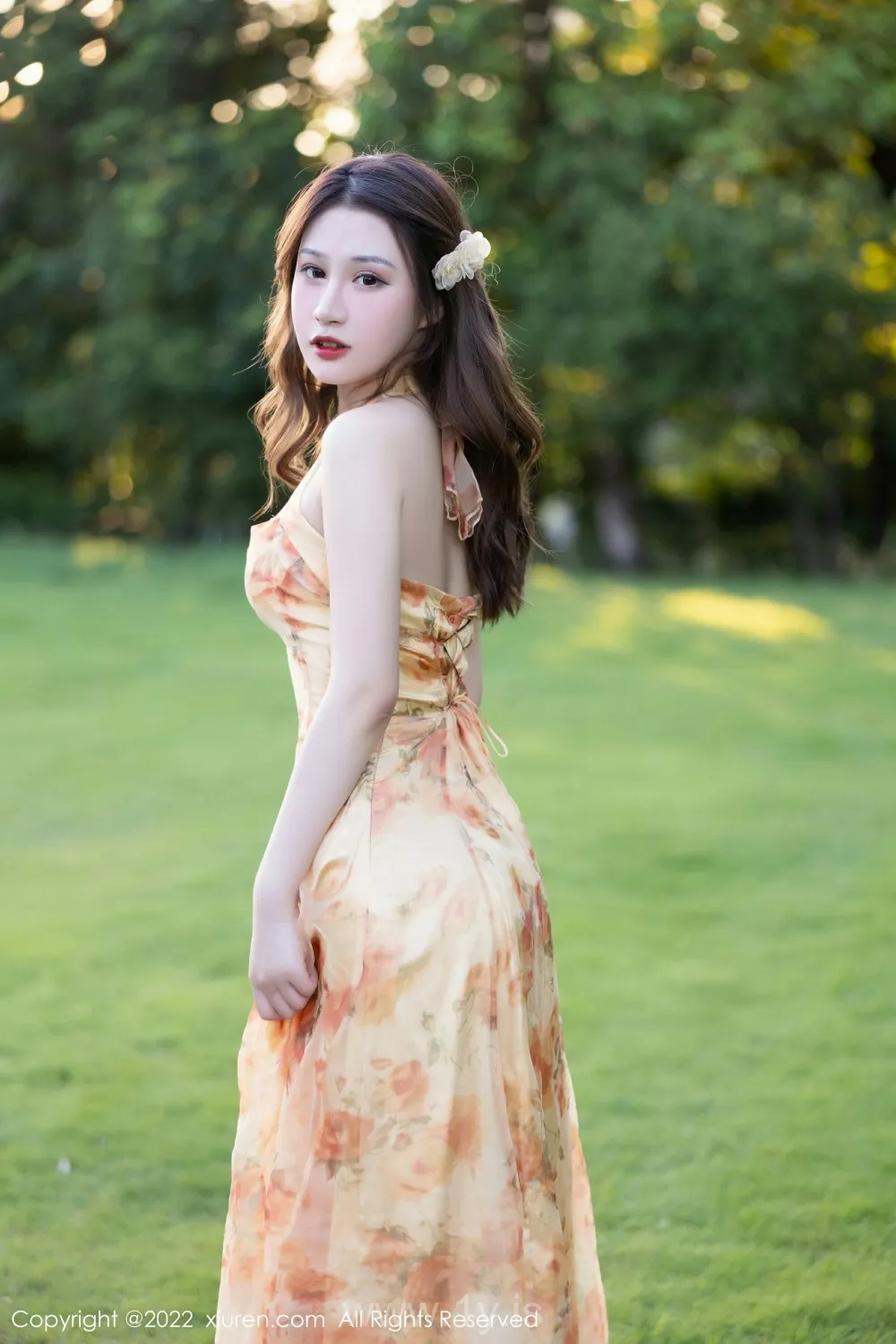 XIUREN(秀人网) NO.4782 Classy & Beautiful Chinese Hottie 张欣欣