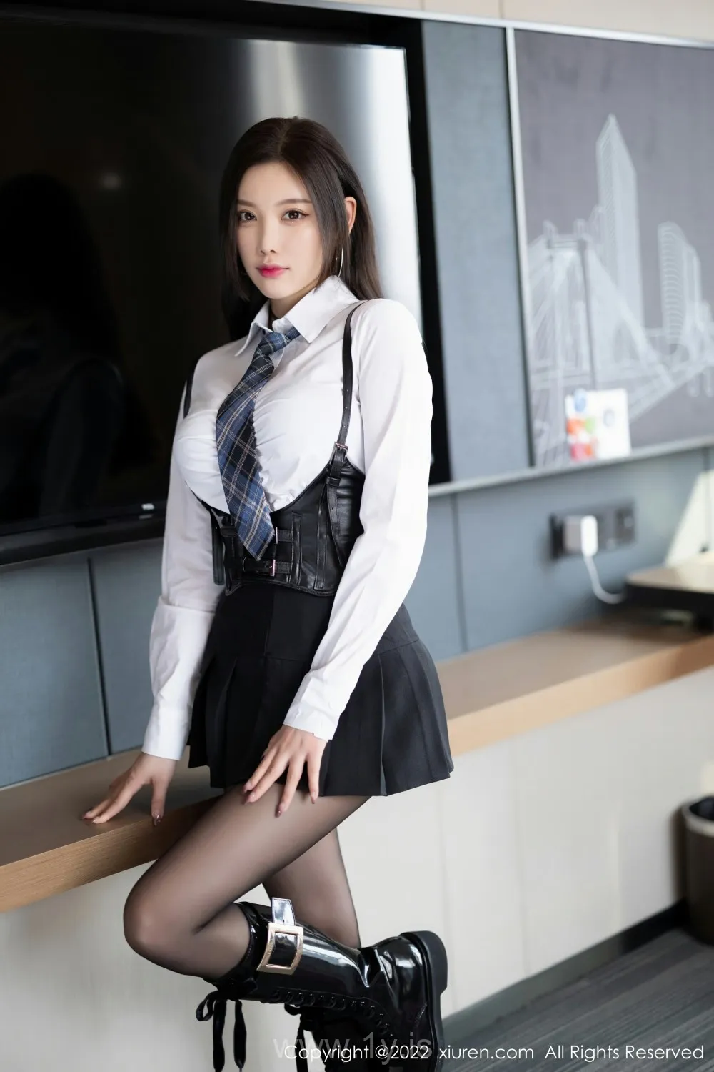 XIUREN(秀人网) NO.4856 Stunning & Slim Asian Girl 杨晨晨Yome